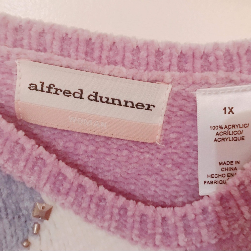 Sweater - Picture 2 of 3